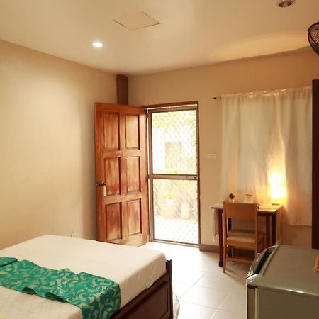 Jo-Cris Apartelle ماكتان المظهر الخارجي الصورة