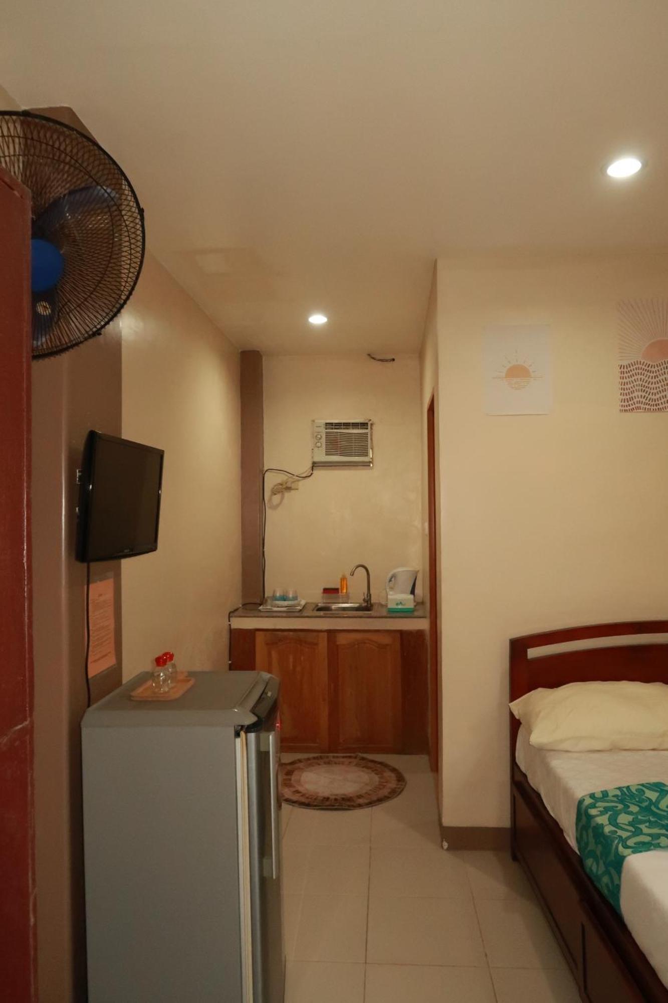 Jo-Cris Apartelle ماكتان المظهر الخارجي الصورة